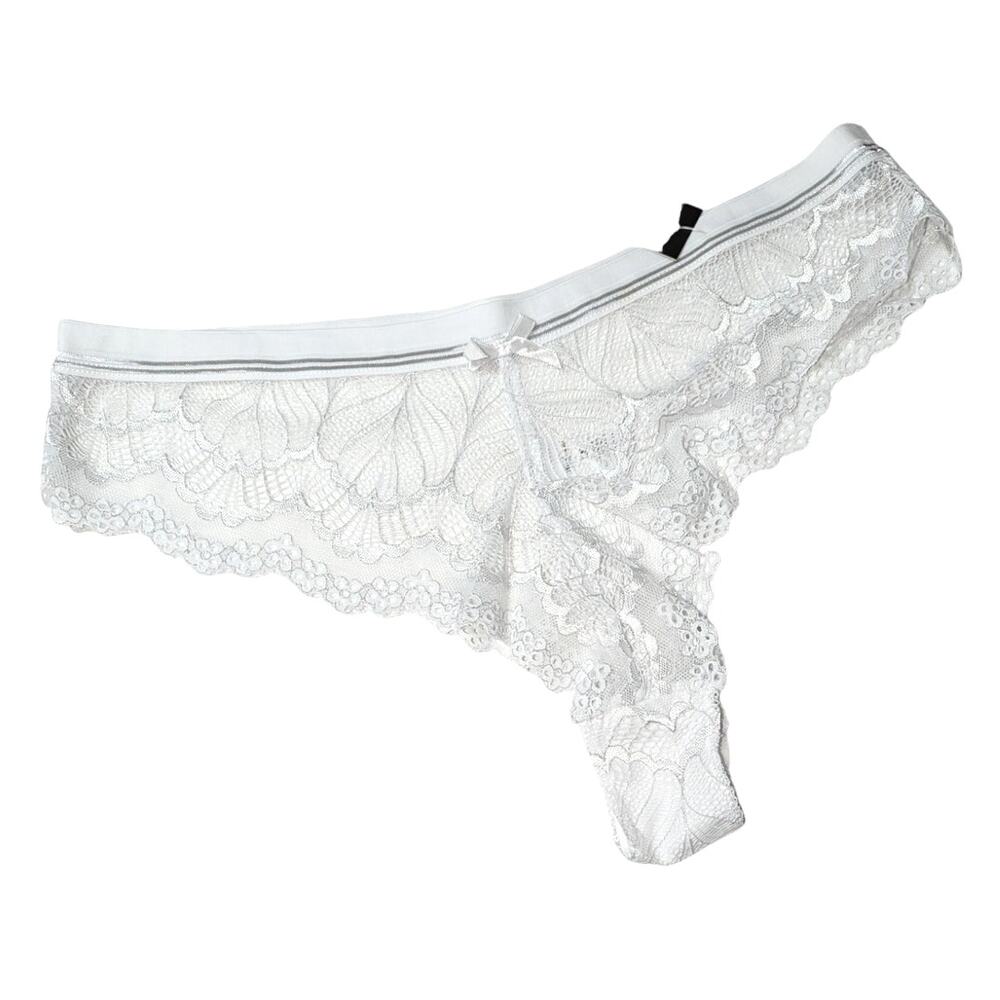 Frederick’s of Hollywood Cheeky Panties Size 1X Caroline White‎ Lace Lingerie